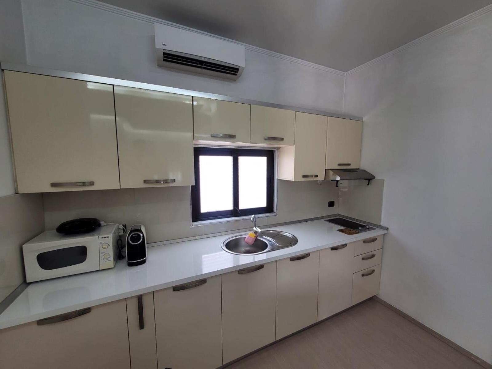An Apartment With Fireplace تيرانا المظهر الخارجي الصورة