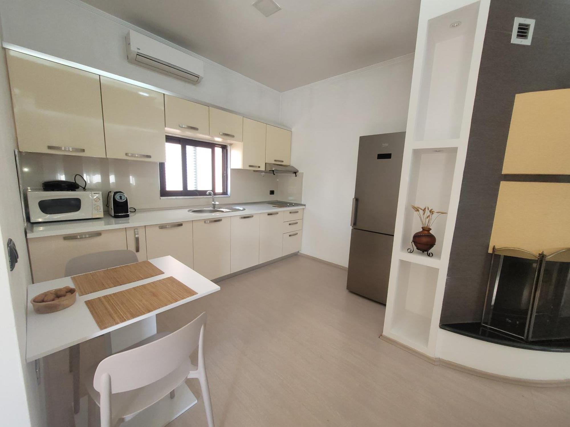 An Apartment With Fireplace تيرانا المظهر الخارجي الصورة